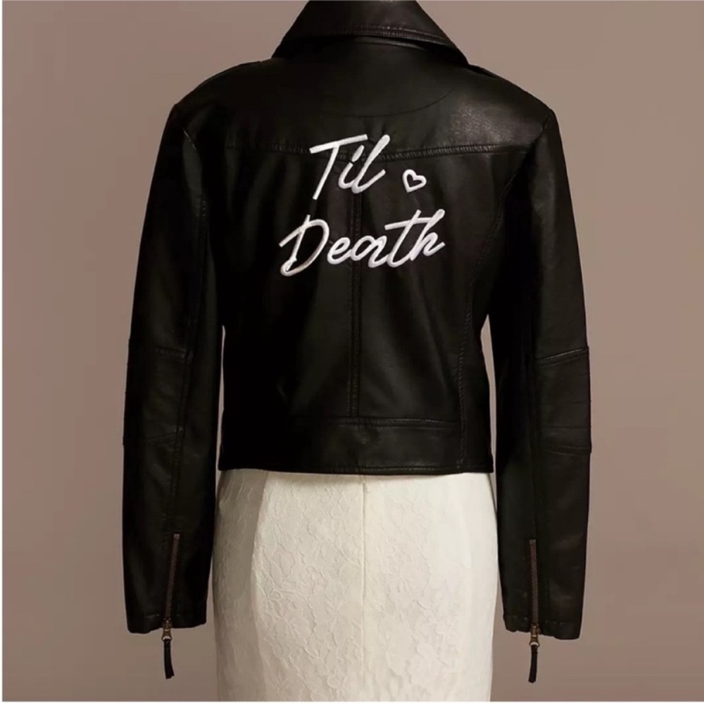 Edgy black leather jacket with design til death XS